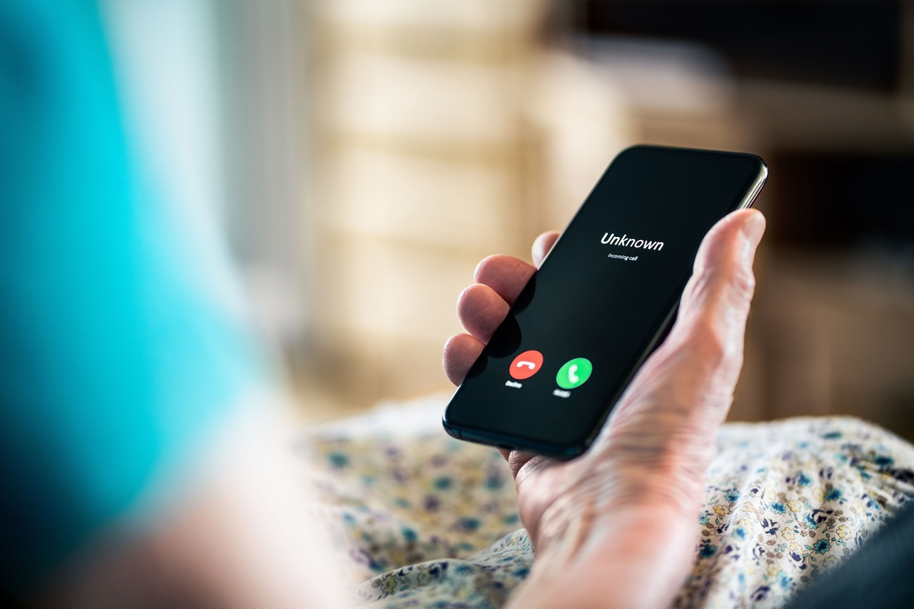 Persoane necunoscute cer date personale, sub pretextul schimbării contoarelor, atenționează Premier Energy 