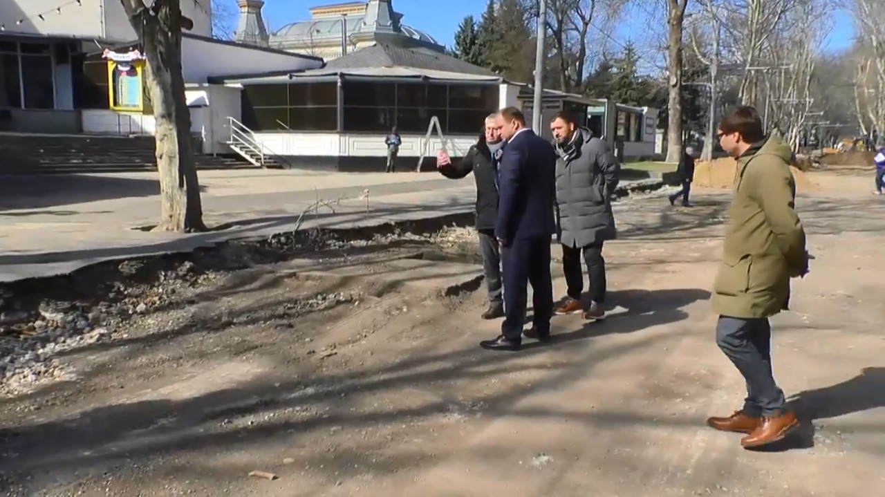 На улице 31 августа 1989 г. выявлены островки старой брусчатки, имеющие историческую ценность: Ремонтные работы прекращены