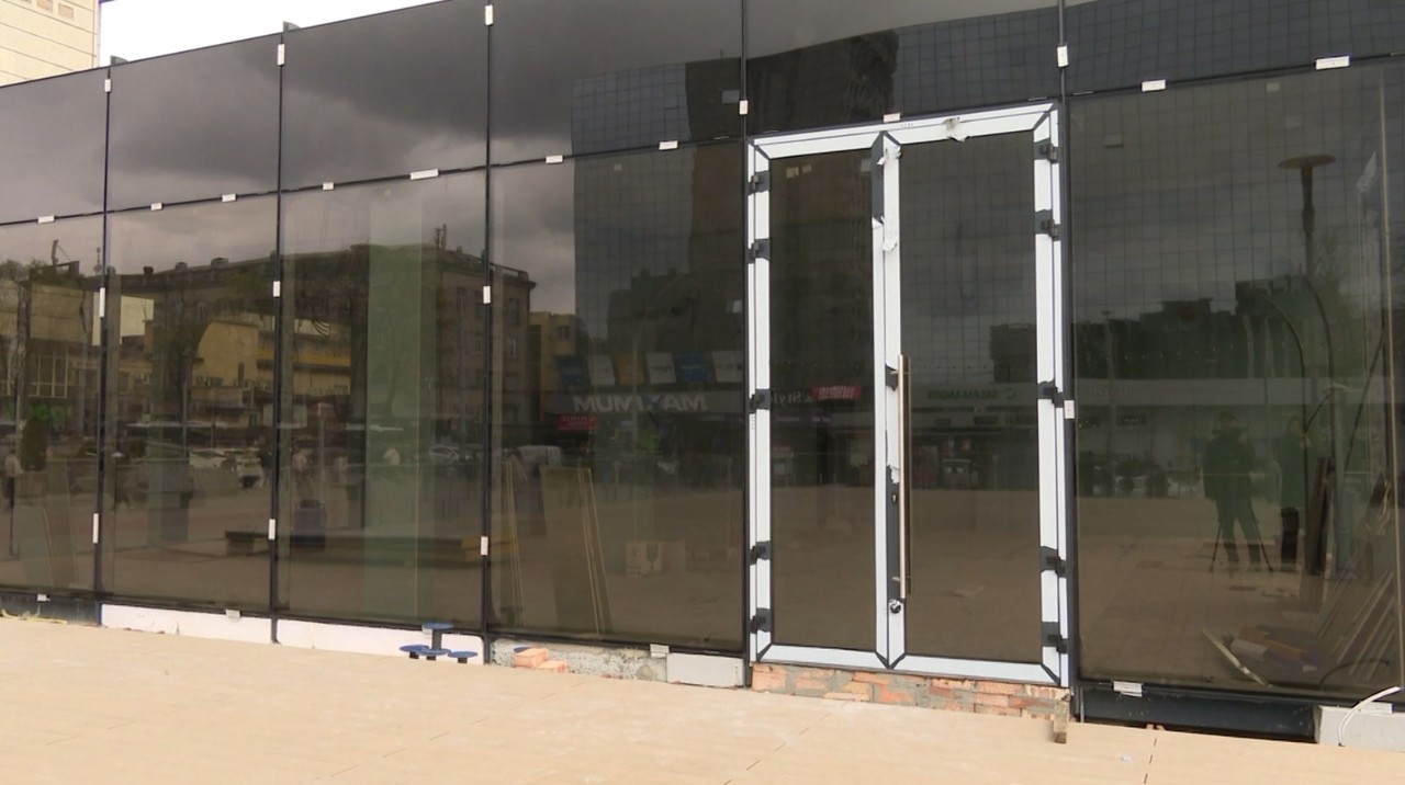 Construcție controversată pe locul unui havuz: Lucrările au fost sistate când edificiul era deja ridicat