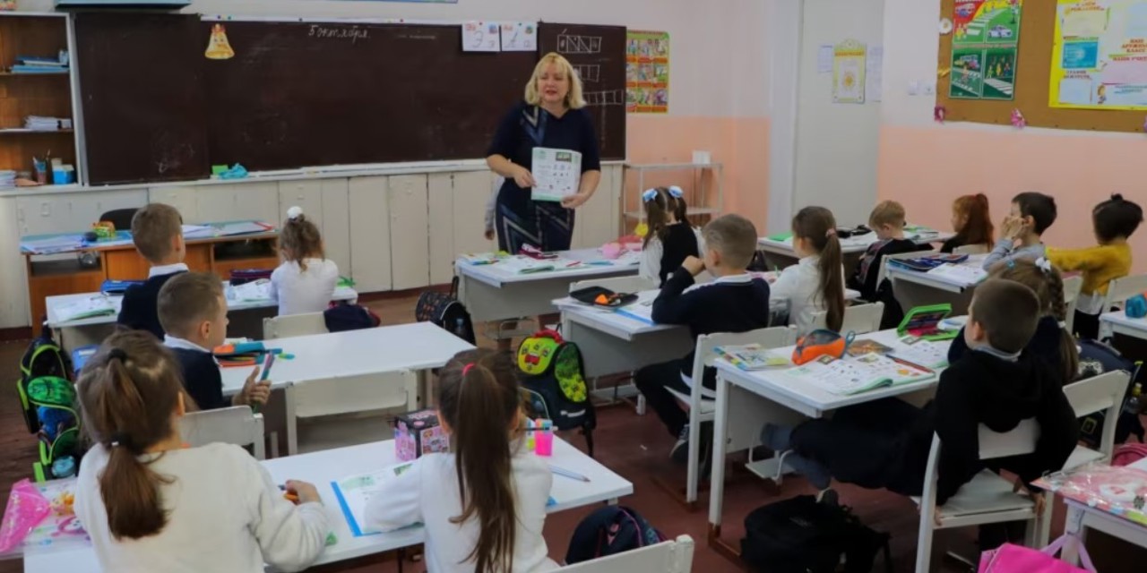Copiii refugiați din Ucraina vor beneficia de condiții egale de studii în școlile moldovenești