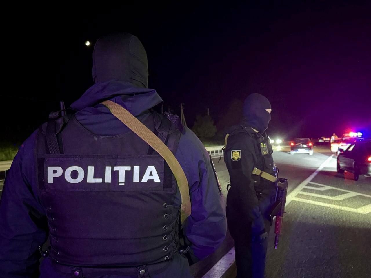 Incident grav la Ceadâr-Lunga: mașină vizată de o împușcătură, principalul suspect – soțul aflat în divorț 