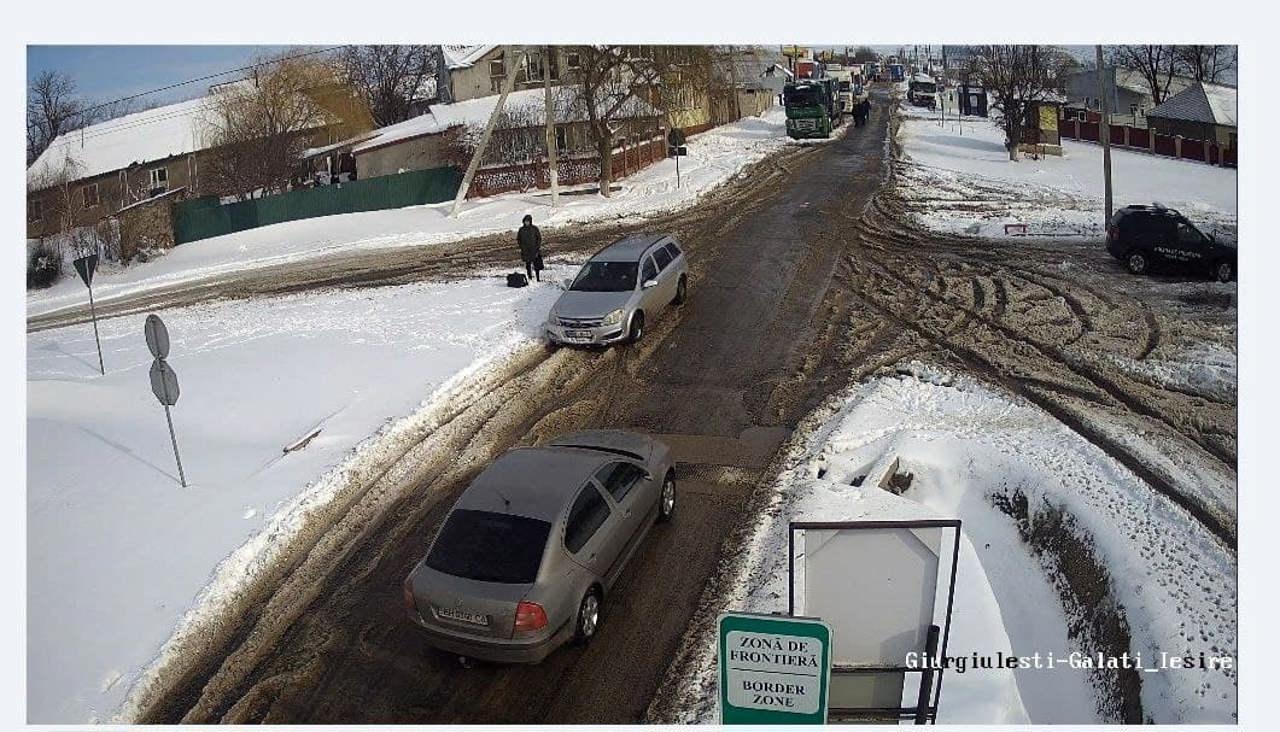 Движение грузовых автомобилей через пункт пропуска Джурджулешть-Рени возобновлено