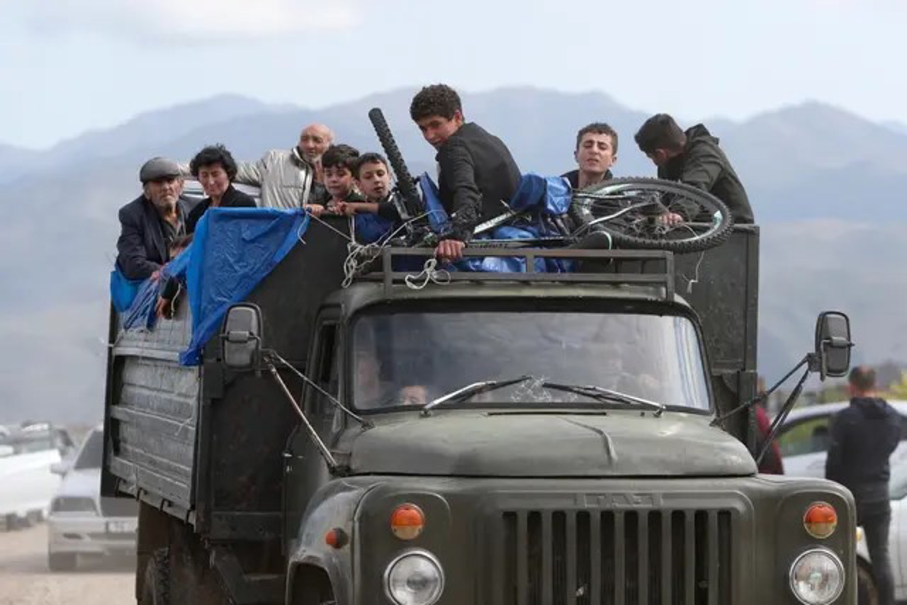 Over 100,000 people flee Nagorno-Karabakh to Armenia