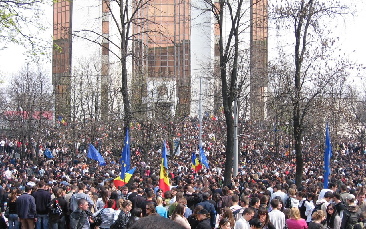7 aprilie 2009 - 17 ani de la protestele care au redefinit destinul european al R. Moldova