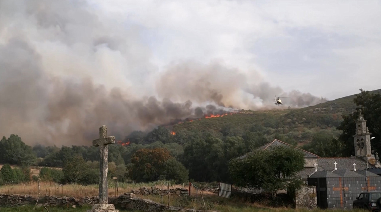 Europa, în flăcări: Grecia, Bulgaria, Muntenegru și Albania cer ajutorul UE în lupta cu incendiile