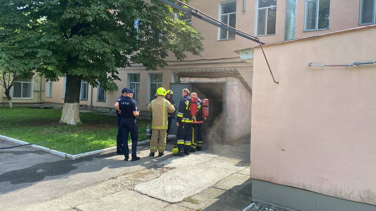 Basement fire at Ungheni hospital: 26 evacuated