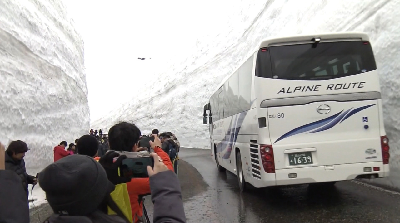 „Roof of Japan”, traseul montan celebru, își redeschide porțile după iarnă