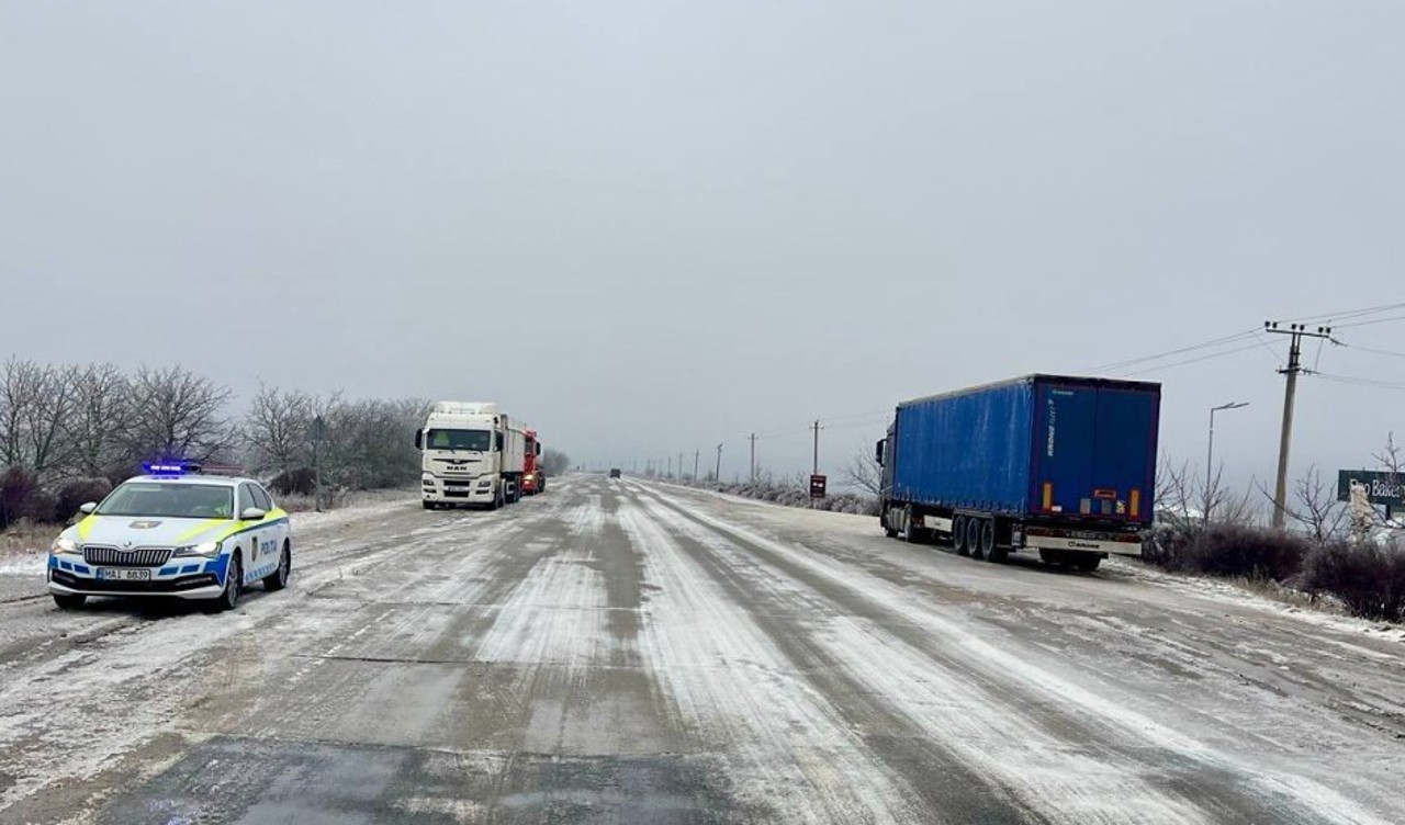 GHEȚUȘ | Circulație dificilă pe drumurile din Republica Moldova, transport restricționat și deconectări de energie electrică