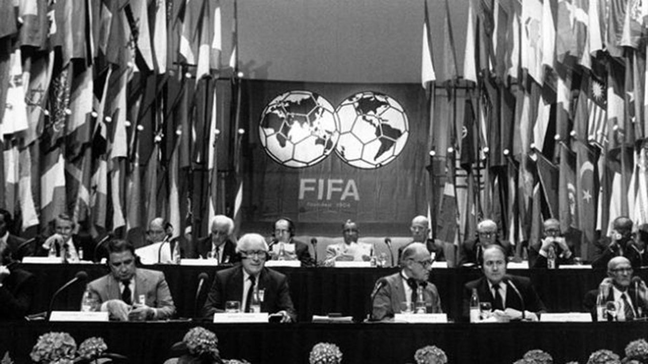Calendarul Zilei // 120 de ani de la înființarea "Federației Internaționale de Fotbal" - FIFA