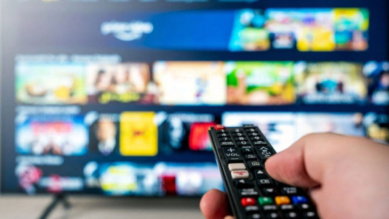 Dispută în Parlament pe tema noilor reglementări din domeniul media. BCS: „Acest proces riscă să fie total politizat”