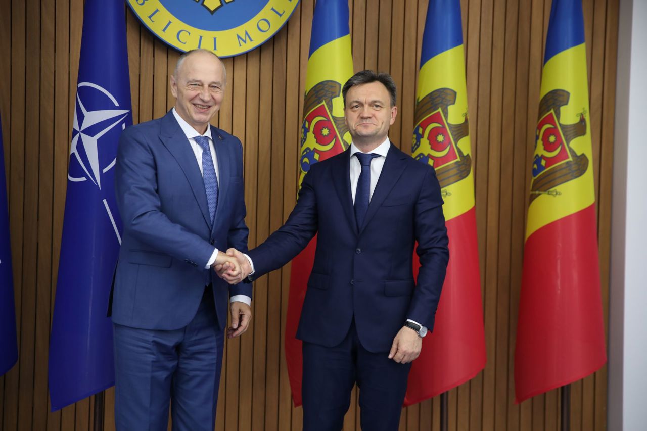 NATO și Republica Moldova își doresc consolidarea parteneriatului ținând cont de neutralitatea țării