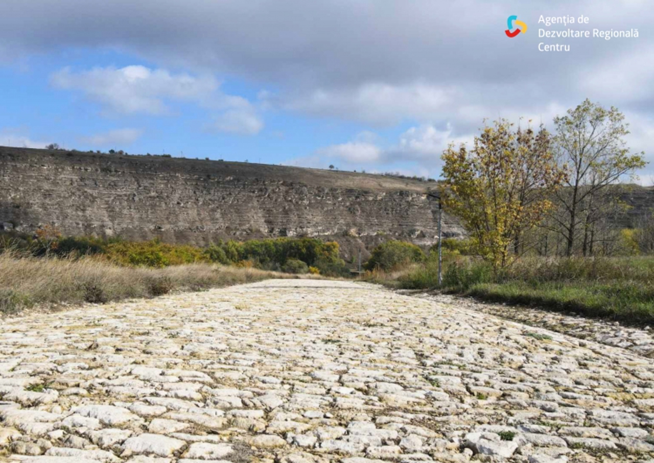 6dde69c0 fe51 4d6f af83 880652c8e99e