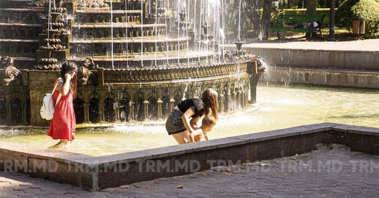 Sfârșit de săptămână cu temperaturi ridicate. Meteorologii au emis cod glaben de caniculă