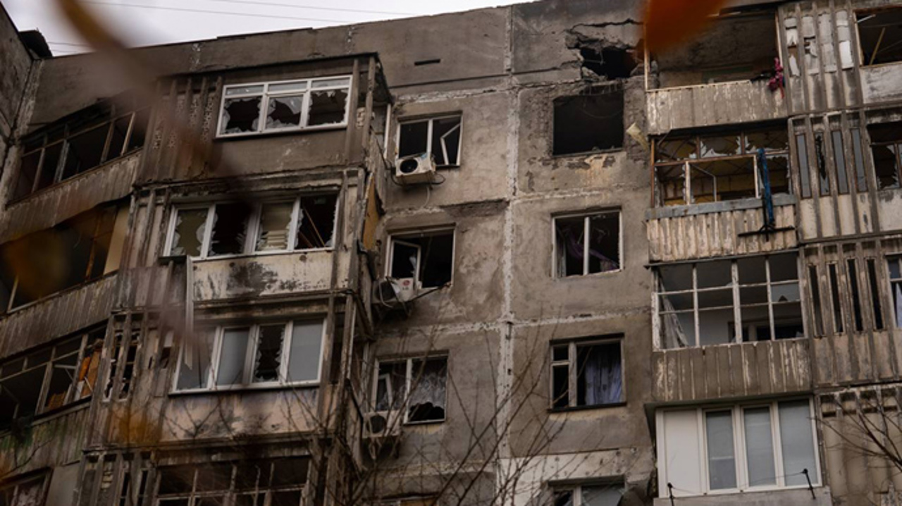 Kherson city bombed again. The authorities in the region announce how many people have lost their lives in the last two weeks