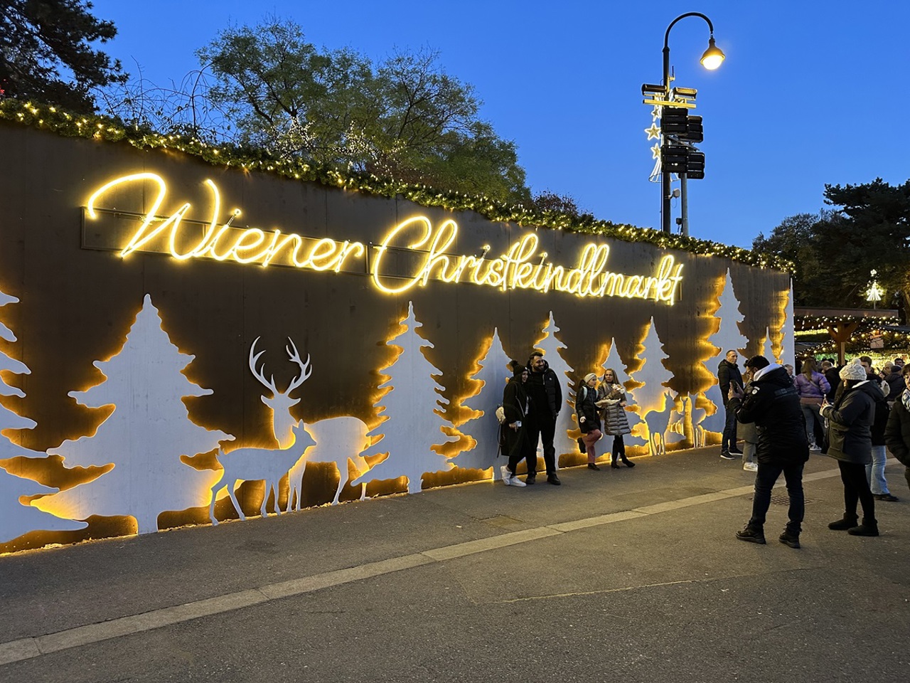 Atmosfera sărbătorilor de iarnă a pus stăpânire pe capitala Austriei