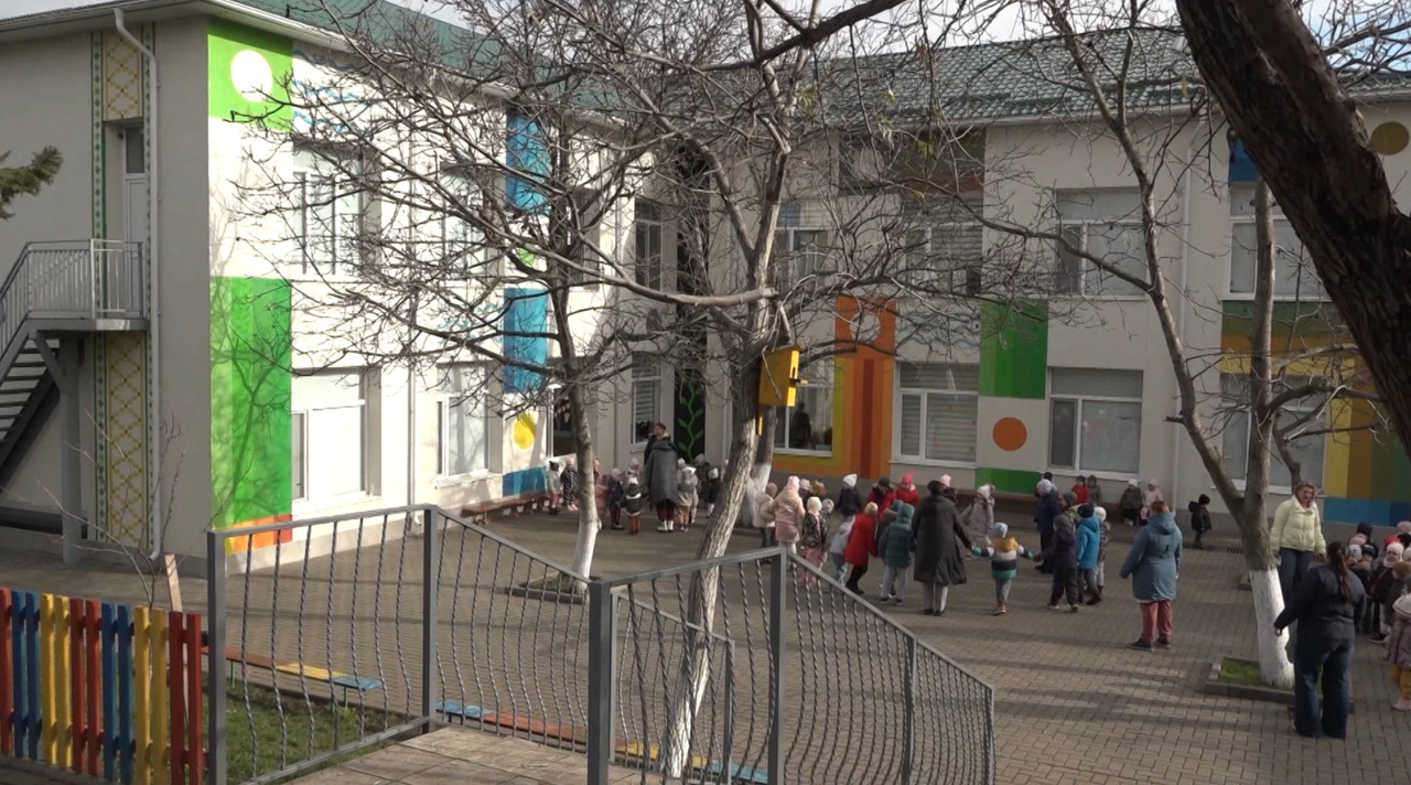 Educație trilingvă pentru cei mai mici: proiect inovator la o grădiniță din Comrat