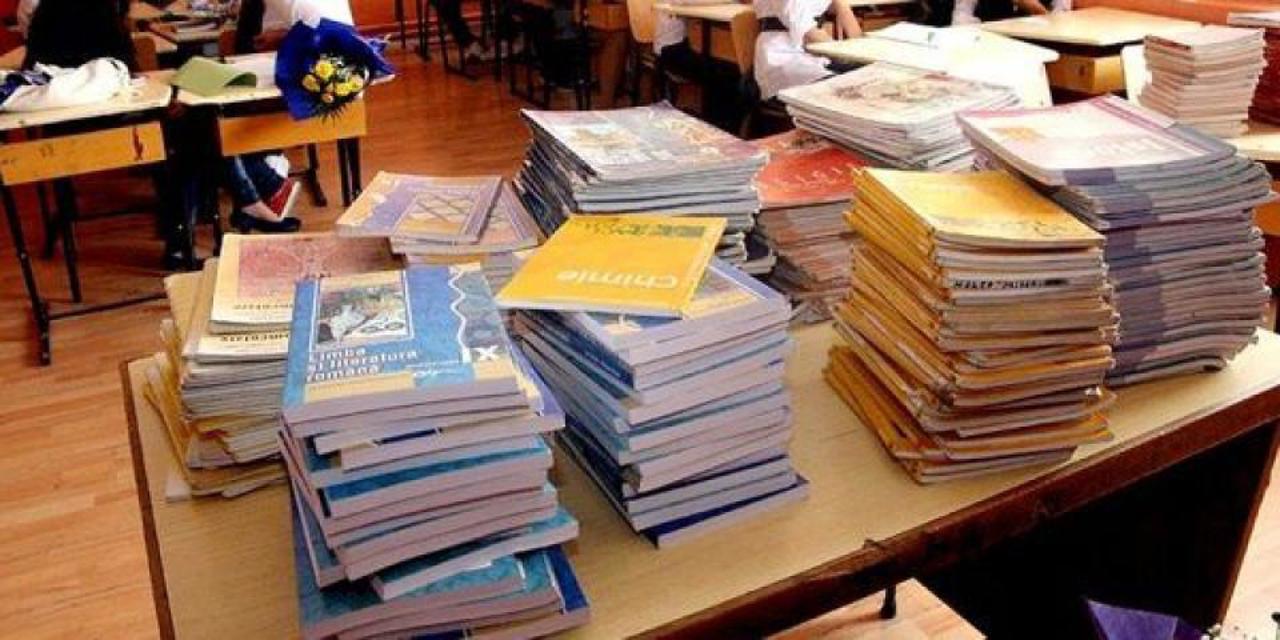 În școli, din 2027: manuale noi, curriculum revizuit și noi discipline moderne