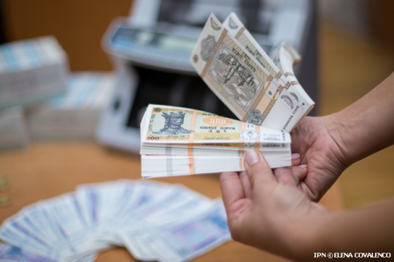 The amount of loans granted in January decreased by almost 30 percent compared to December