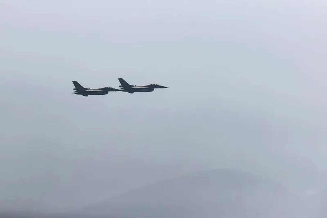 Corespondență de la București // Localnicii și autoritățile române au semnalat explozia unui proiectil 