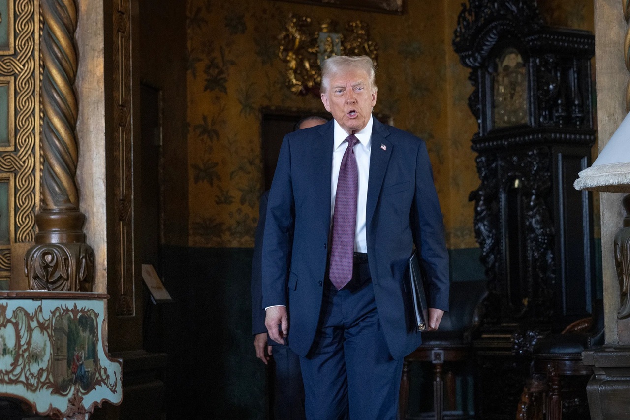 Președintele american a decis să reducă statutul departamentului Pentagonului responsabil de Ucraina