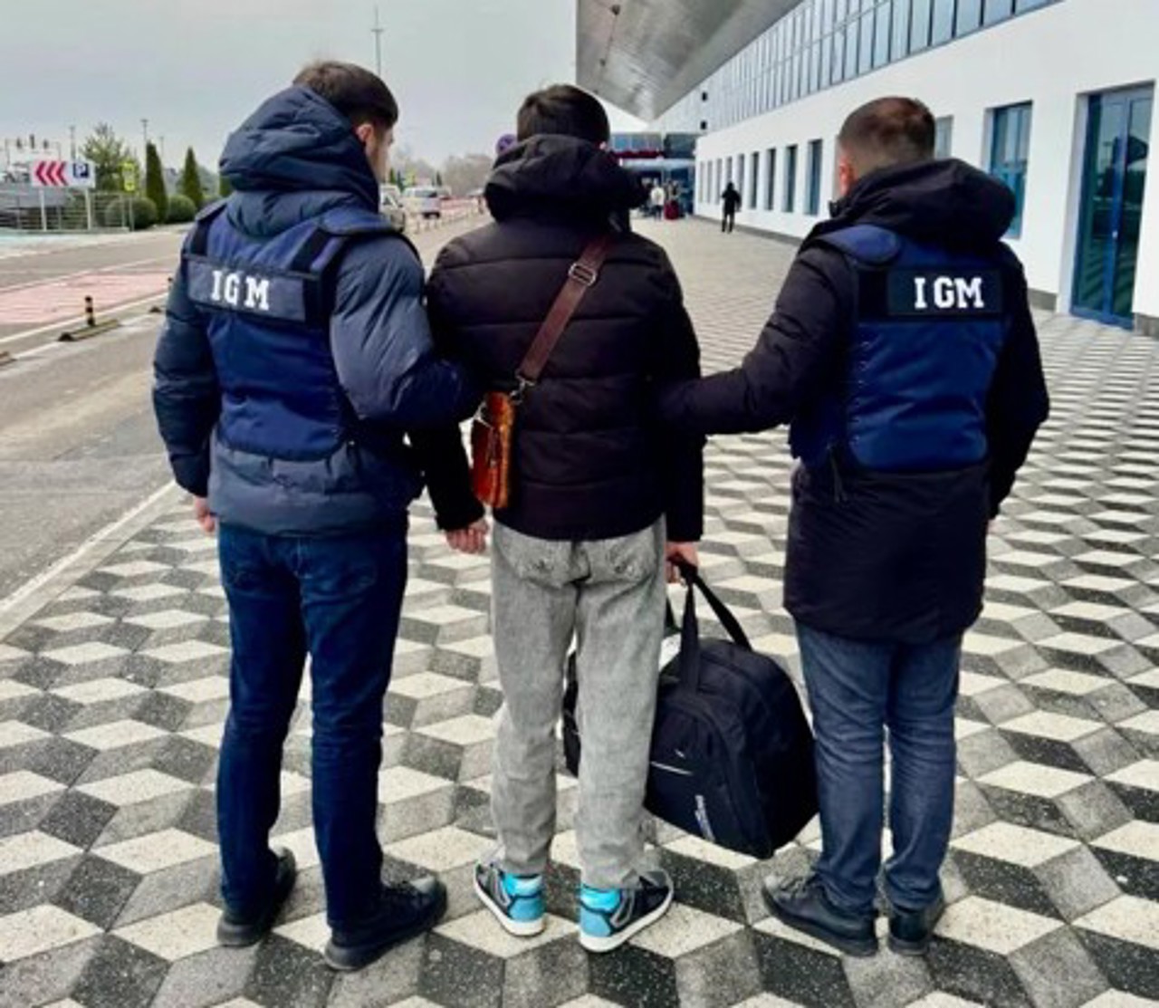 Гражданин Азербайджана выдворен из Молдовы за запуск фейерверков в центре Кишинёва