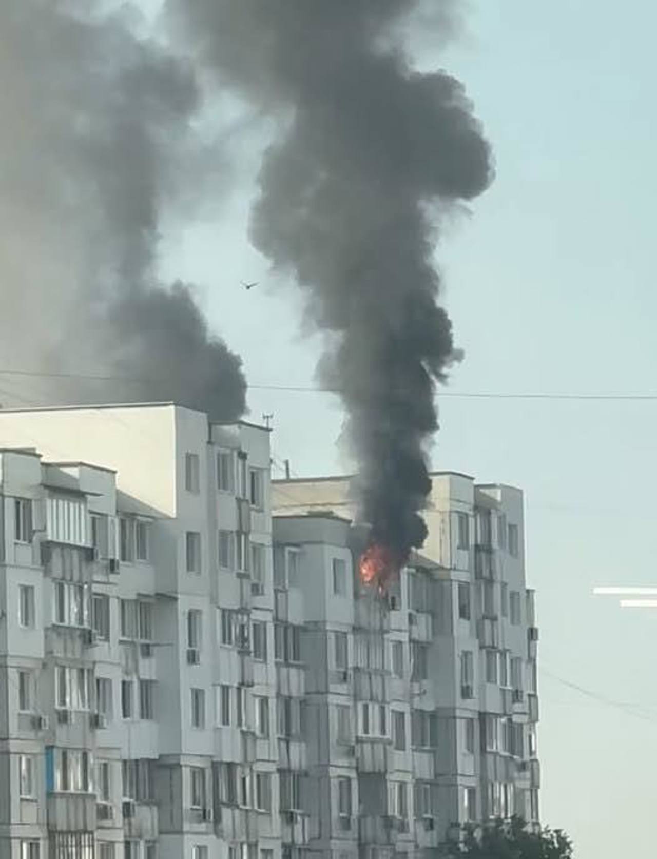 Apartment in Chisinau on fire; six crews dispatched