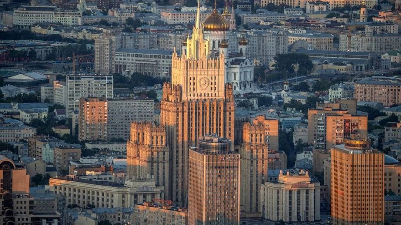 Moldovans urged to avoid non-essential travel to Russia