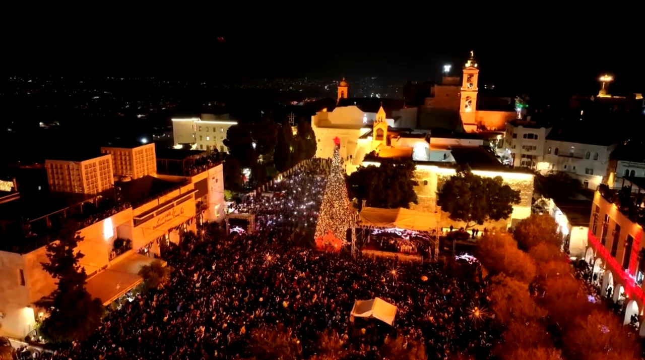 Crăciun cu lumini în Betleem: orașul reia festivitățile după doi ani de restricții