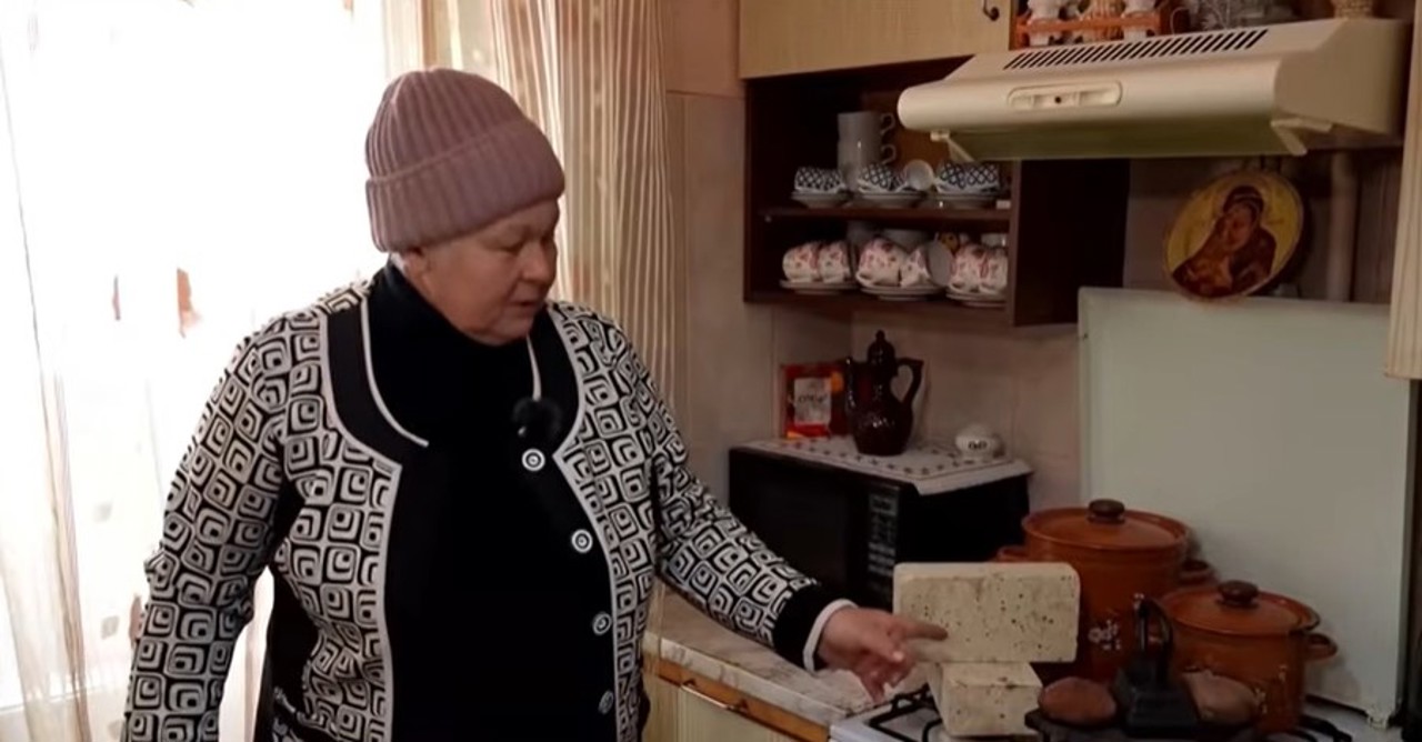 Ucrainenii continuă să stea fără căldură și lumină, se descurcă cum pot