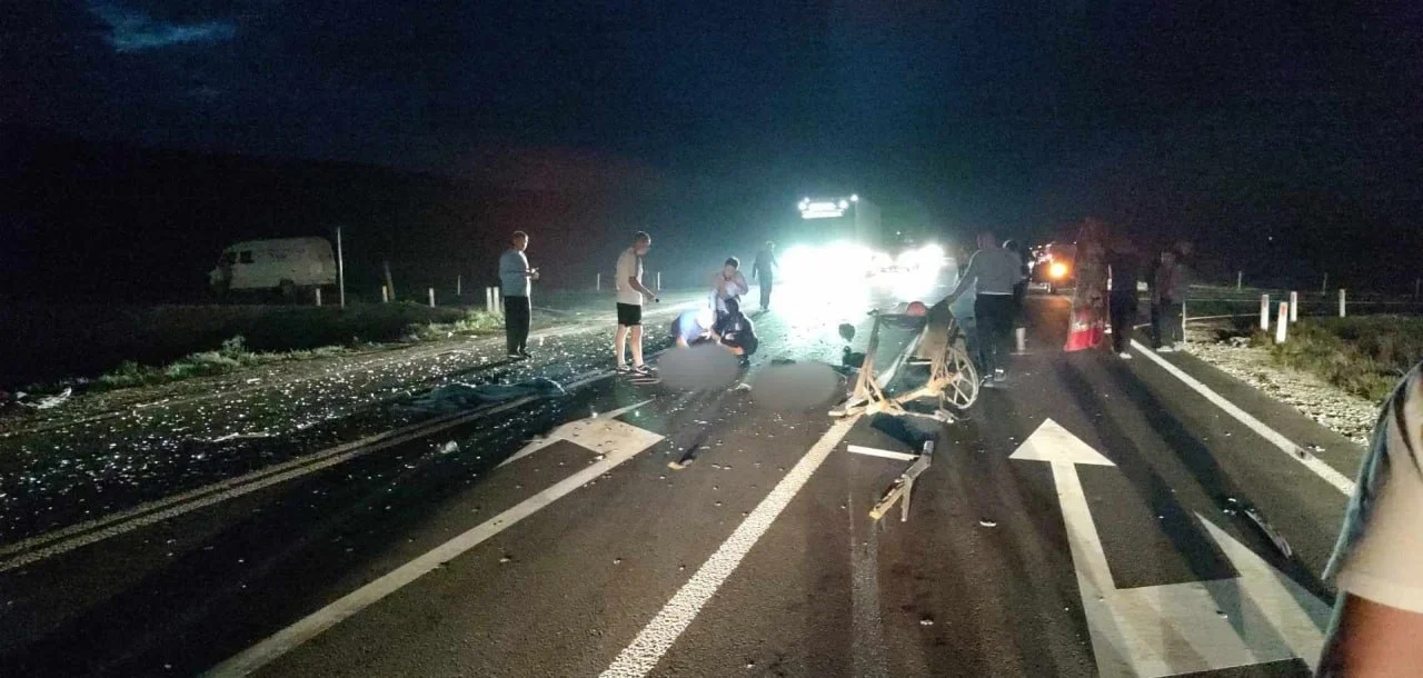 Mașina implicată în accidentul rutier de la Bahmut, soldat cu patru morți, era condusă de un procuror. A fost inițiată o cauză penală