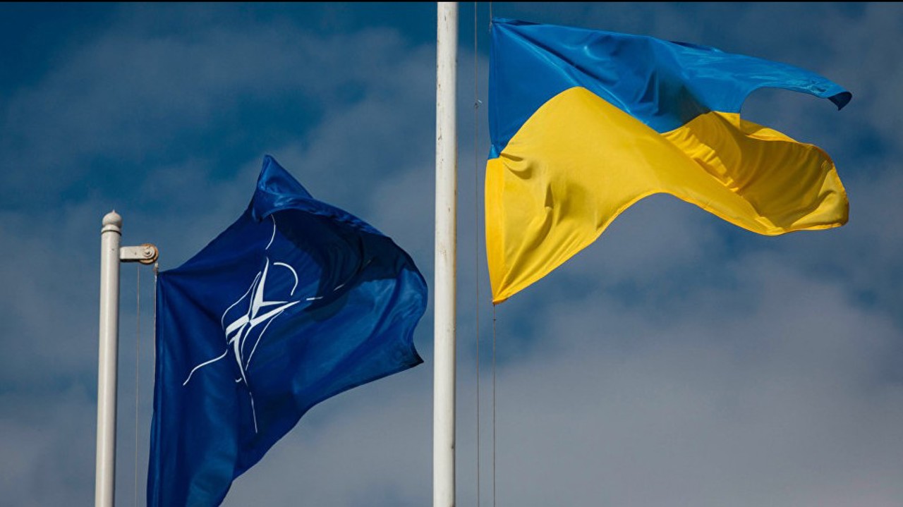 NATO to tighten Ukraine ties, but no membership invite at summit