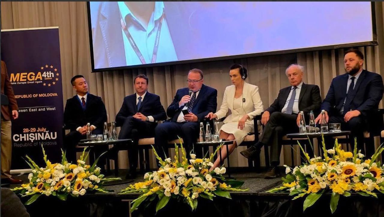 Conferința MEGA// În țara noastră pot intra doar persoanele care respectă integritatea teritorială a R. Moldova, afirmă Maia Sandu
