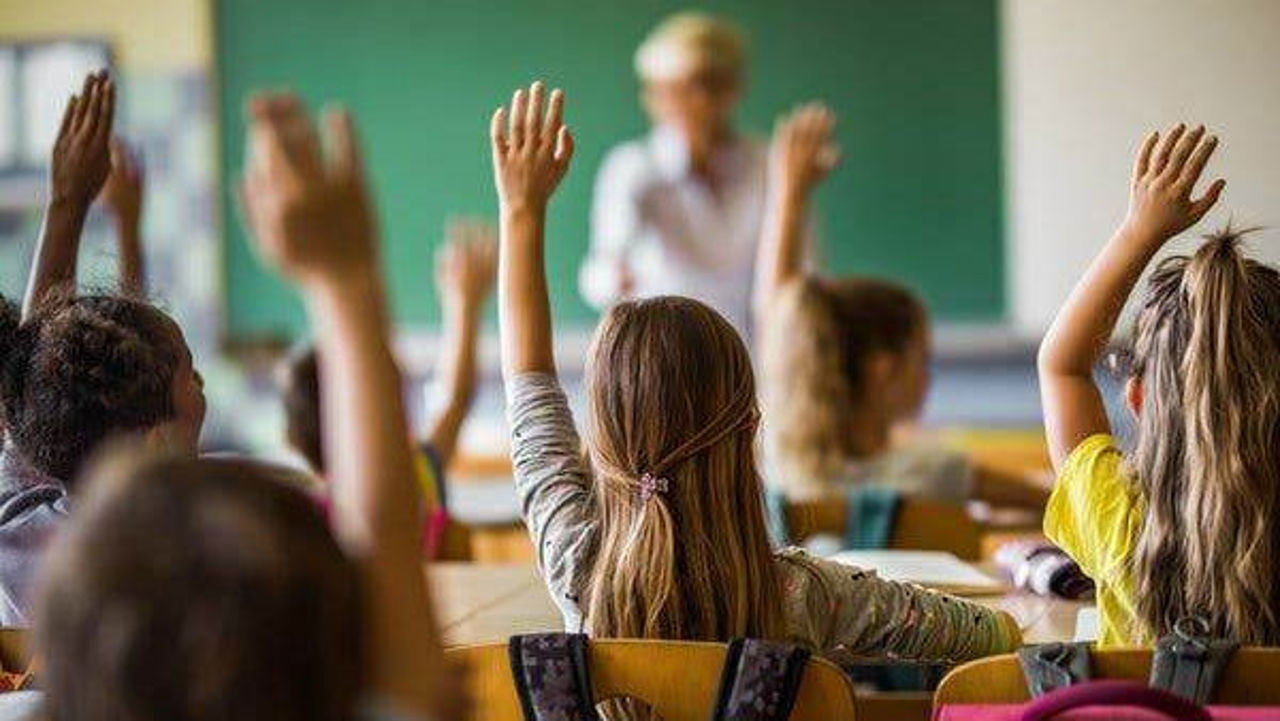 Romanian teachers moving to Gagauzia and Taraclia will receive 200,000 lei each
