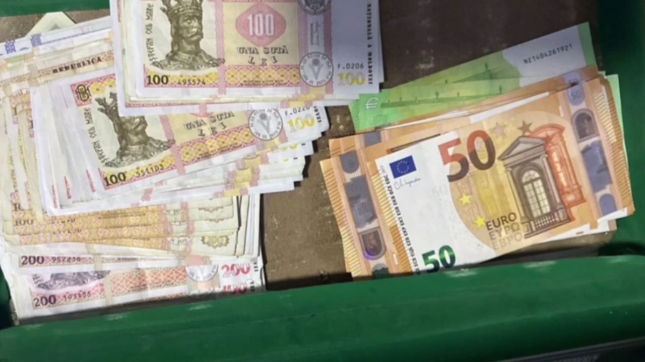 Bani și bunuri de valoare furate din casele oamenilor: Grupare de hoți, destructurată la Hâncești