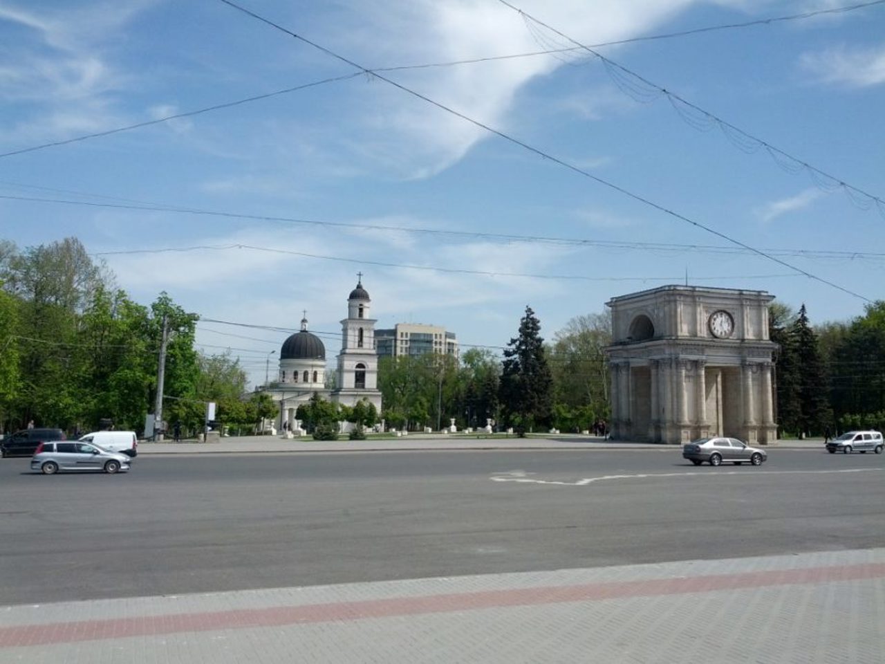 On 1 June public transport will be reorganised. Main boulevards will be closed