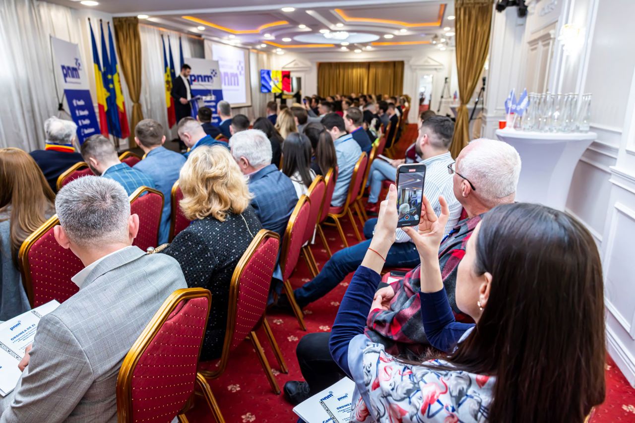 На политической арене Молдовы появилась новая правоцентристская партия 