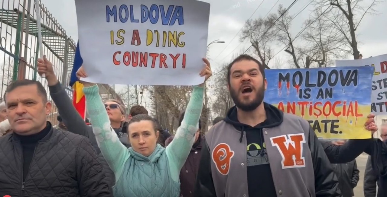 Moldova documents paid-for demonstration linked to Ilan Shor during high-level European conference