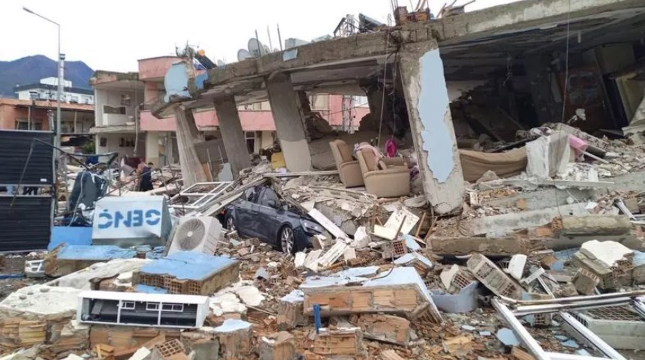 Romania sends doctors and rescue equipment to Turkey