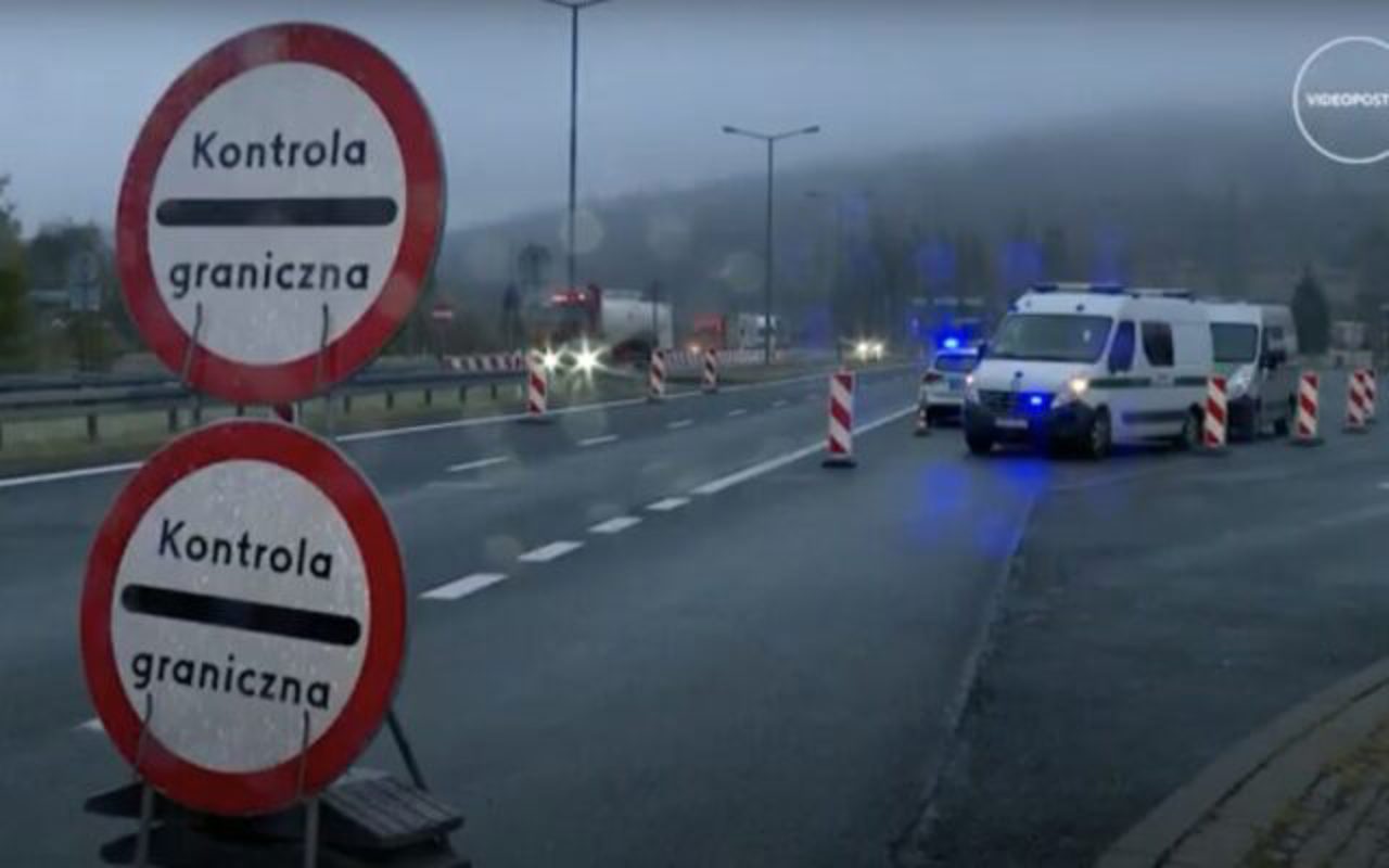Polonia prelungește controalele temporare la frontiera cu Slovacia până pe 2 ianuarie 2024