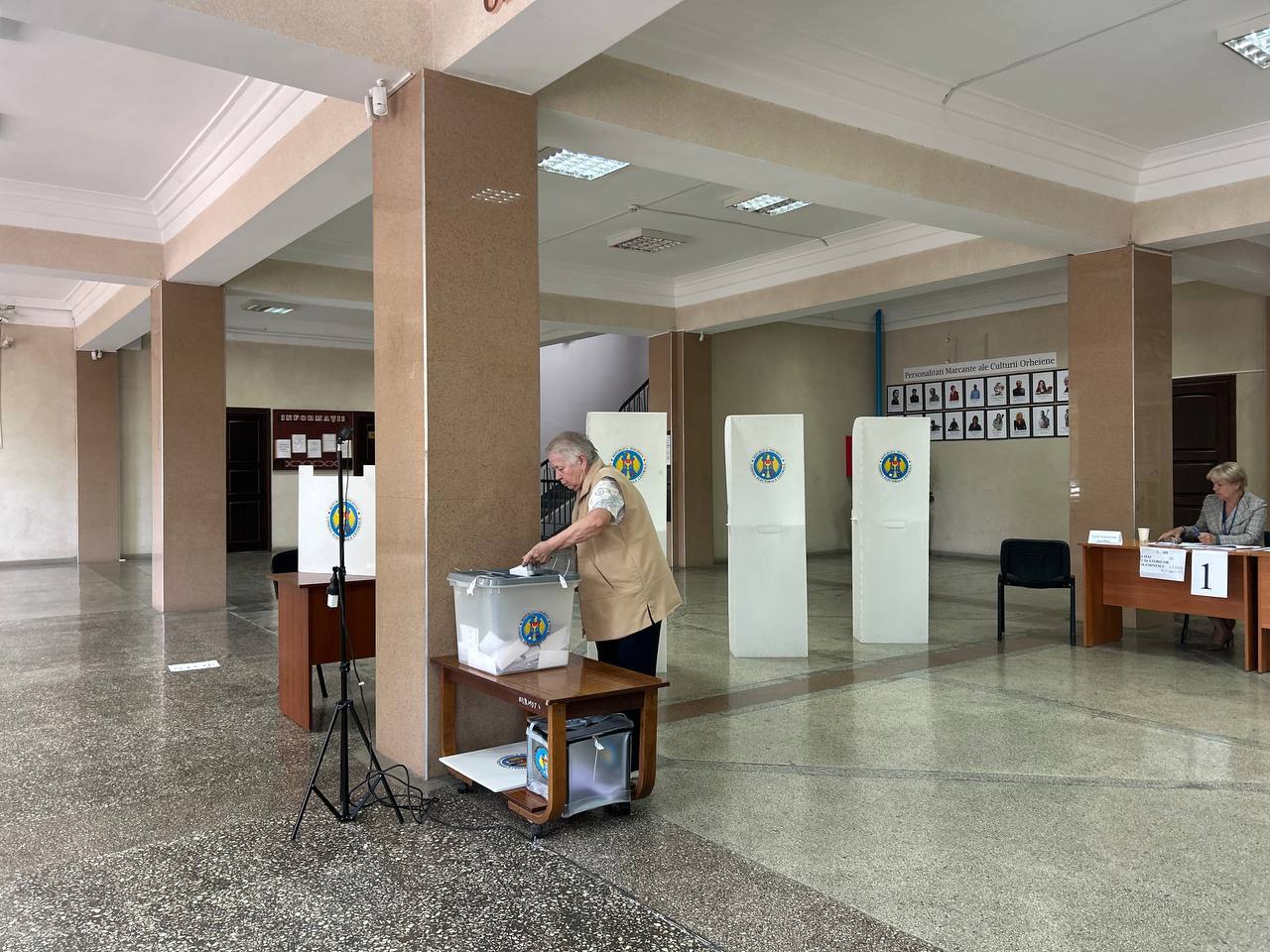 Turul doi | Oamenii din trei localități își aleg primarul: Peste 27% din numărul celor incluși pe listele electorale au votat