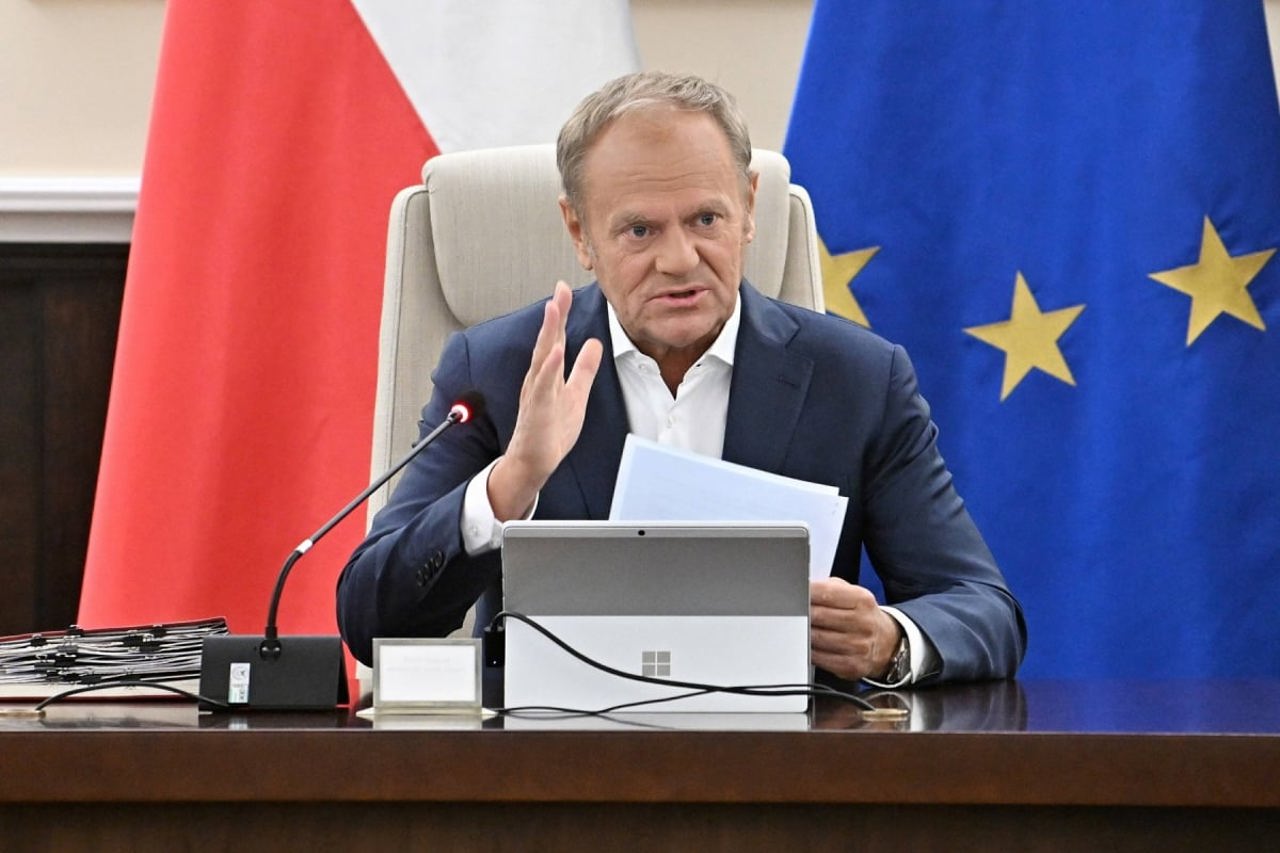 Donald Tusk contrazice declarațiile lui Trump: „Atacul dronelor rusești asupra Poloniei nu a fost o greșeală”