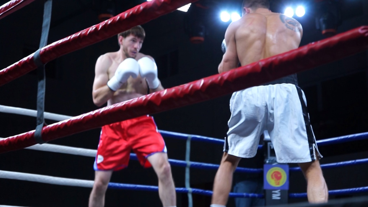 Dueluri încinse la turneul „Chișinău Boxing Night”