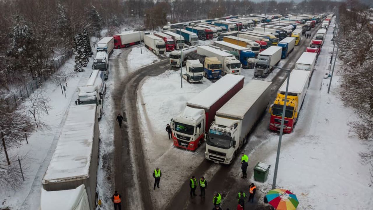 Польские фермеры прекратили блокировать пограничный пункт с Украиной