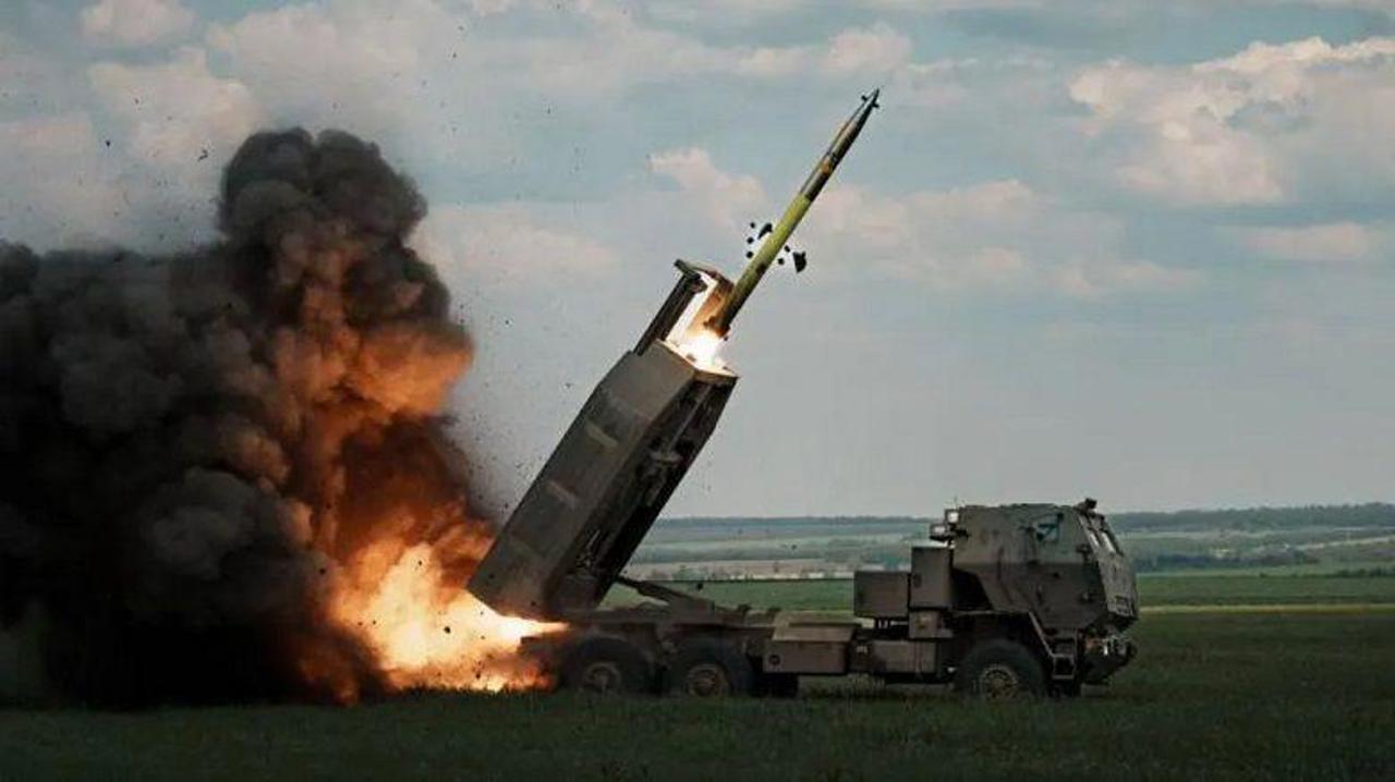 Getty images / Sistemele de rachete HIMARS se numără printre armele furnizate Ucrainei de SUA