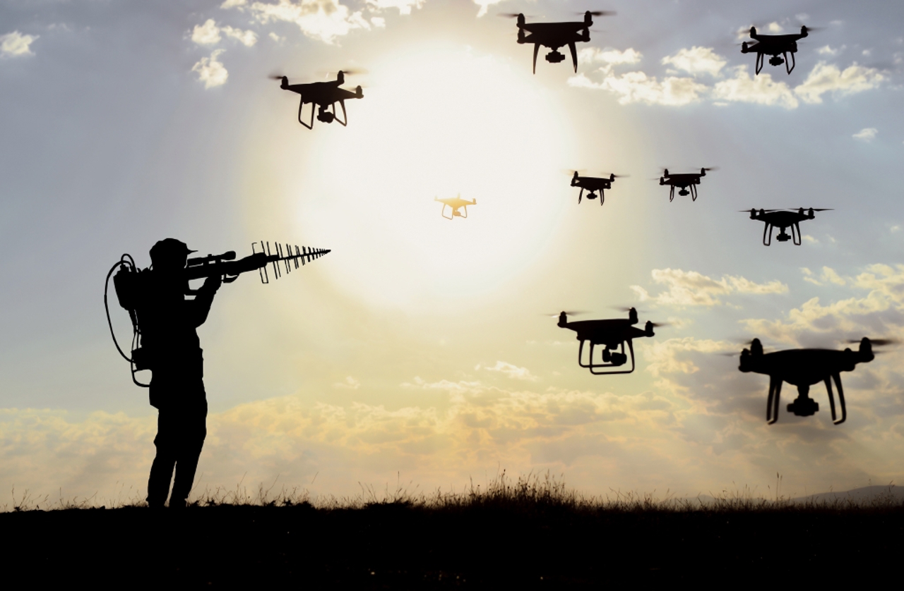 General NATO: Ucrainenii dau lecții lumii în utilizarea dronelor