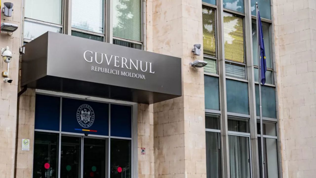 Noi numiri și eliberări din funcții, în Guvernul Tofan