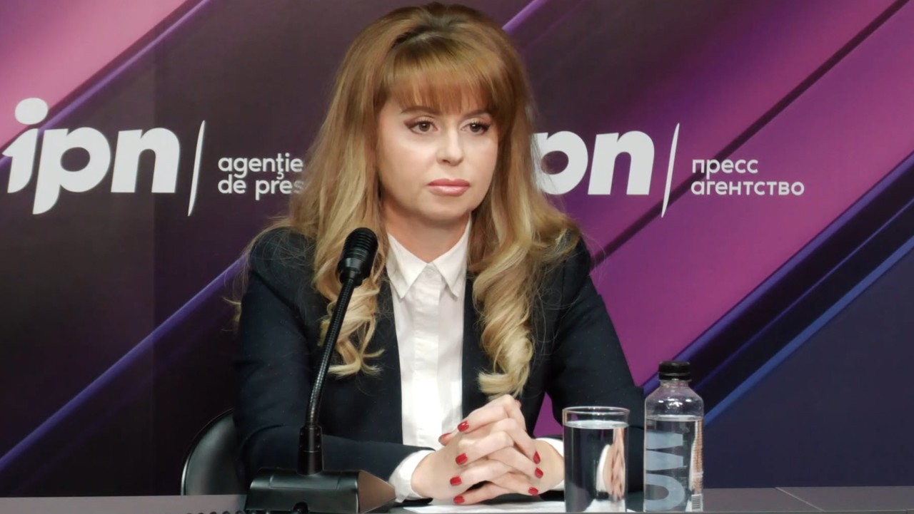 Irina Gutnic părăsește MAN și atacă în instanță decizia privind revocarea sa din funcția de viceprimar al capitalei. Răspunsul lui Ion Ceban