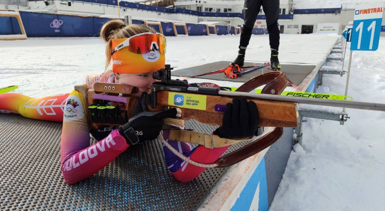 Pe urmele mamei, spre visul olimpic! Elizaveta Hlusovici, fiica biatlonistei Natalia Levcenkova, la fel reprezintă Republica Moldova pe arena internațională