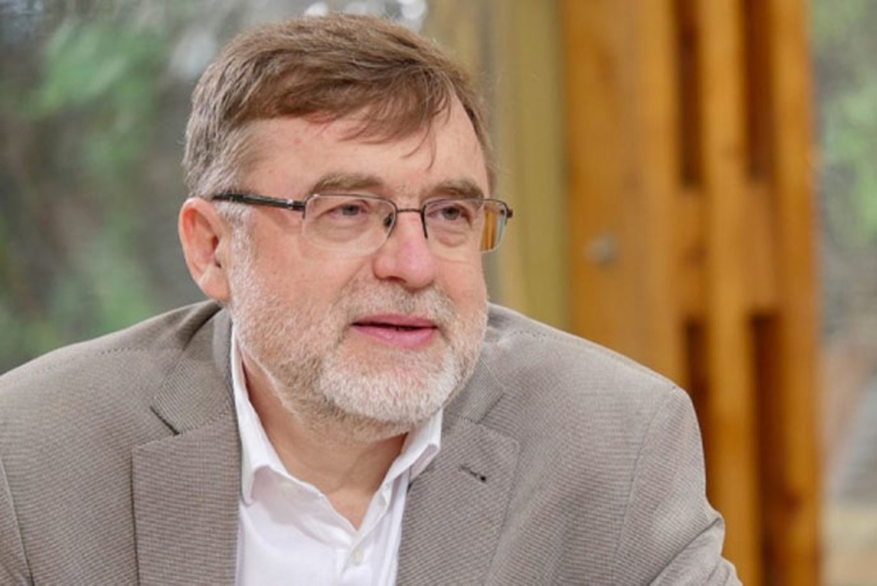 Interviu cu jurnalistul și dramaturgul român Matei Vișniec: „Drumul României spre civilizație, spre identitate, bunăstare nu este pavat cu plăci de marmură”