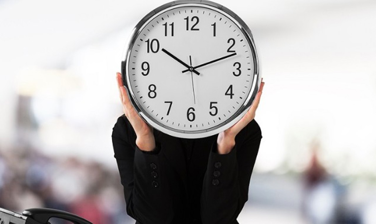 Moldovenii, „destul de harnici”. Câte ore pe zi muncesc angajații din R. Moldova și cum își gestionează timpul liber